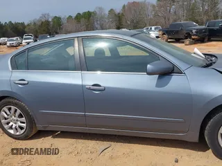2010 Nissan Altima 2.5 S with VIN 1N4AL2AP3AN438427, listed as a IAAI auction lot 41795930 with 162,373 mi miles. Bid and sale history available at carsss.com. Image 13.
