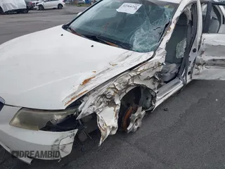 2006 Hyundai Sonata GLS z VIN KMHEU46C06A091417, wystawiony jako IAAI lot #42364241 z przebiegiem 131 054 mil mil oraz . Historia ofert i sprzedaży dostępna na DreamBid. Obrazek 6.