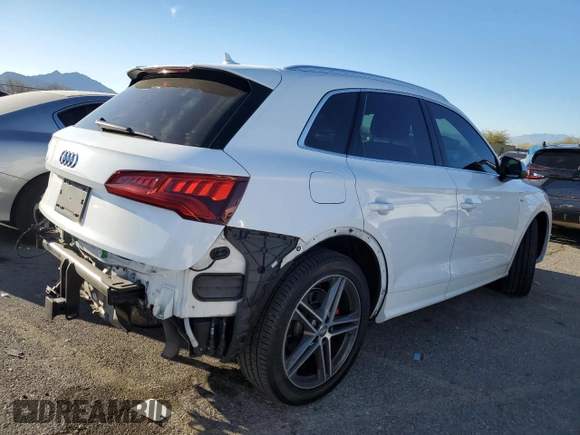 2018 Audi SQ5 Prestige with VIN WA1C4AFYXJ2104340, listed as a Copart auction lot 82862384 with 57,521 mi miles and Salvage Title. Bid and sale history available at DreamBid. Image 3.