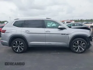 2024 Volkswagen Atlas SEL Premium R-Line with VIN 1V2FR2CA7RC595004, listed as a IAAI auction lot 42425330 with 16,171 mi miles and . Bid and sale history available at DreamBid. Image 14.