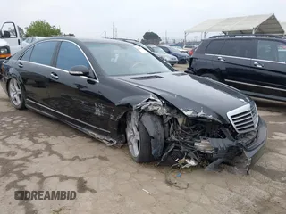 2008 Mercedes-Benz S 550 z VIN WDDNG71X18A225500, wystawiony jako IAAI lot #42100850 z przebiegiem 148 047 mil mil oraz . Historia ofert i sprzedaży dostępna na DreamBid. Obrazek 1.