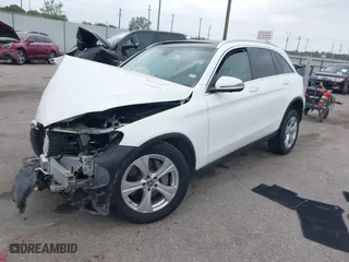 2018 Mercedes-Benz GLC with VIN WDC0G4JB2JV024947, listed as a IAAI auction lot 41925887 with 1 mi miles. Bid and sale history available at carsss.com. Image 2.