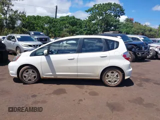 2013 Honda Fit with VIN JHMGE8H39DC051724, listed as a IAAI auction lot 41881732 with 158,048 mi miles. Bid and sale history available at carsss.com. Image 14.