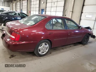2000 Nissan Altima XE with VIN 1N4DL01D8YC242769, listed as a Copart auction lot 70635434 with 172,604 mi miles and Salvage Title. Bid and sale history available at carsss.com. Image 3.