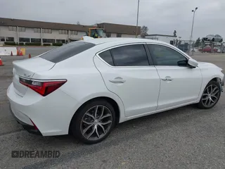 2020 Acura ILX w/Premium Pkg with VIN 19UDE2F74LA012882, listed as a IAAI auction lot 41857091 with 35,846 mi miles. Bid and sale history available at carsss.com. Image 4.