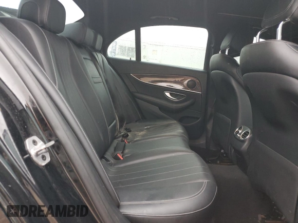 2019 Mercedes-Benz E 300 z VIN WDDZF4JB4KA574519, wystawiony jako Copart lot #42816585 z przebiegiem 75 607 mil mil oraz Szkoda całkowita • Salvage title. Historia ofert i sprzedaży dostępna na DreamBid. Obrazek 10.