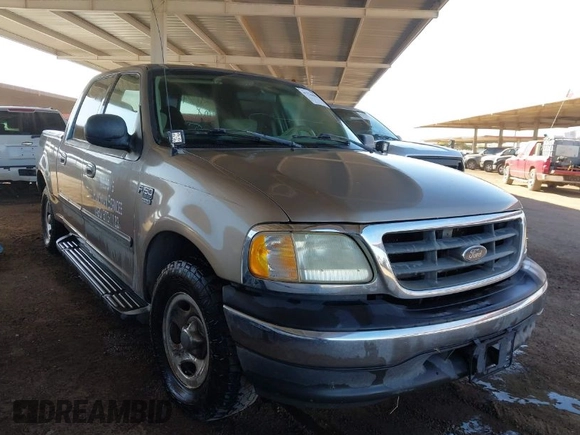 2003 Ford F-150 XLT with VIN 1FTRW07693KA29179, listed as a IAAI auction lot 41726462 with 191,365 mi miles. Bid and sale history available at carsss.com. Image 1.