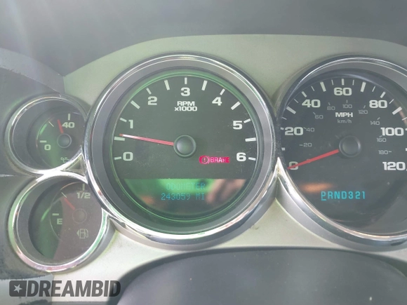 2007 Chevrolet Silverado 1500 LT w/2LT with VIN 2GCEC19J971669428, listed as a IAAI auction lot 41681937 with 243,059 mi miles. Bid and sale history available at carsss.com. Image 7.