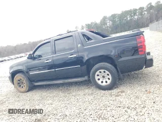 2013 Chevrolet Avalanche LTZ with VIN 3GNMCGE07DG198370, listed as a Copart auction lot 43990185 with 125,944 mi miles and Salvage title. Bid and sale history available at DreamBid. Image 2.