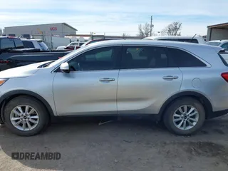 2019 Kia Sorento LX V6 with VIN 5XYPGDA56KG449546, listed as a IAAI auction lot 41728152 with 109,507 mi miles. Bid and sale history available at carsss.com. Image 15.