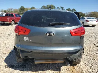 2015 Kia Sportage LX z VIN KNDPB3AC9F7696912, wystawiony jako Copart lot #49886235 z przebiegiem 178 324 mil mil oraz Szkoda całkowita • Salvage title. Historia ofert i sprzedaży dostępna na DreamBid. Obrazek 6.