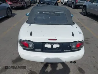 1992 Mazda MX-5 Miata with VIN JM1NA3513N0308521, listed as a IAAI auction lot 42225665 with 235,947 mi miles and . Bid and sale history available at DreamBid. Image 16.