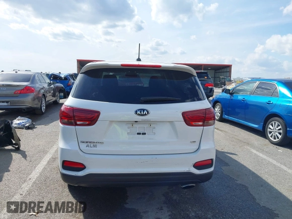 2020 Kia Sorento LX with VIN 5XYPGDA55LG613631, listed as a IAAI auction lot 41883791 with 107,759 mi miles and . Bid and sale history available at carsss.com. Image 16.