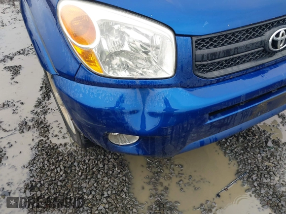 2005 Toyota RAV4 with VIN JTEHD20V656038833, listed as a IAAI auction lot 41861809 with 291,247 mi miles. Bid and sale history available at carsss.com. Image 6.