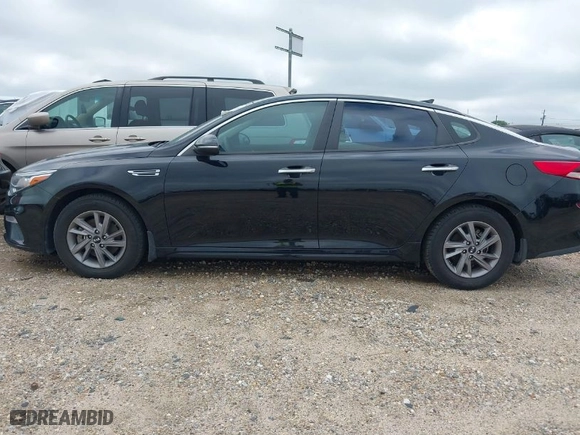 2020 Kia Optima LX with VIN 5XXGT4L34LG419202, listed as a IAAI auction lot 41380609 with 84,554 mi miles. Bid and sale history available at carsss.com. Image 14.