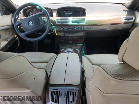 2006 BMW 7 Series 750Li z VIN WBAHN83566DT34946, wystawiony jako Copart lot #58807725 z przebiegiem 108 888 mil mil oraz Czysty tytuł • Clean title. Historia ofert i sprzedaży dostępna na DreamBid. Obrazek 8.
