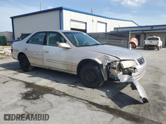 2000 Toyota Camry CE with VIN 4T1BG22K5YU733157, listed as a Copart auction lot 53935955 with 156,640 mi miles and Salvage Title. Bid and sale history available at DreamBid. Image 4.