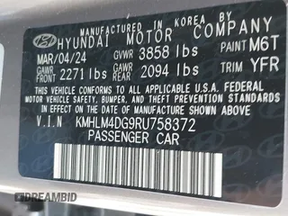 2024 Hyundai Elantra SEL with VIN KMHLM4DG9RU758372, listed as a IAAI auction lot 42165823 with 8,744 mi miles and . Bid and sale history available at carsss.com. Image 9.