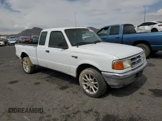 1996 Ford Ranger XL z VIN 1FTCR14A0TPA74350, wystawiony jako Copart lot #53103215 z przebiegiem 174 483 mil mil oraz Czysty tytuł • Clean title. Historia ofert i sprzedaży dostępna na DreamBid. Obrazek 4.