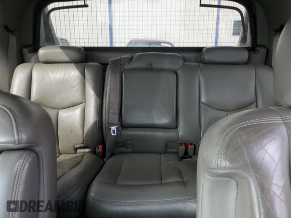 2005 Chevrolet Avalanche LS with VIN 3GNEC12Z35G156137, listed as a Copart auction lot 46142765 with 179,063 mi miles and Non Repairable. Bid and sale history available at carsss.com. Image 10.
