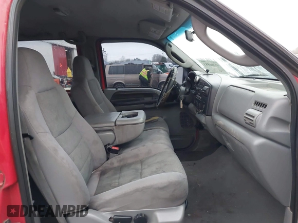 2005 Ford F-250 XL with VIN 1FTSW21PX5EC67932, listed as a IAAI auction lot 41306583 with 189,824 mi miles and . Bid and sale history available at DreamBid. Image 5.