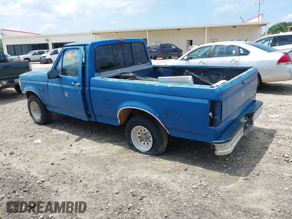 1992 Ford F-150 с VIN 1FTDF15N8NNA04687, выставлен на аукционе IAAI как лот 42452344 с пробегом Не указан миль и . История ставок и продаж доступна на DreamBid. Изображение 3.