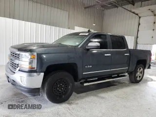 2017 Chevrolet Silverado 1500 LT with VIN 3GCPCREC8HG371119, listed as a Copart auction lot 41674115 with 112,727 mi miles and Clean Title. Bid and sale history available at carsss.com. Image 1.