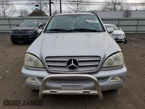 2005 Mercedes-Benz M 500 with VIN 4JGAB75E65A532359, listed as a Copart auction lot 41510825 with 139,916 mi miles and Salvage title. Bid and sale history available at DreamBid. Image 5.