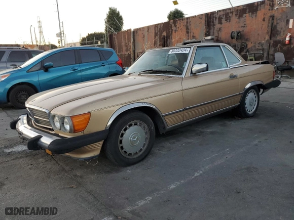 1987 Mercedes-Benz 560 Series 560SL with VIN WDBBA48D1HA056537, listed as a Copart auction lot 80232424 with NaN miles and Clean Title. Bid and sale history available at carsss.com. Image 1.