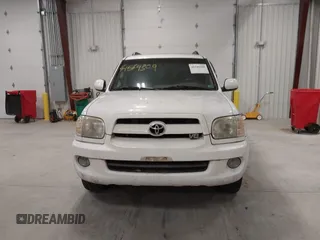 2007 Toyota Sequoia SR5 with VIN 5TDZT34A57S297566, listed as a IAAI auction lot 41549309 with 230,224 mi miles and . Bid and sale history available at DreamBid. Image 12.