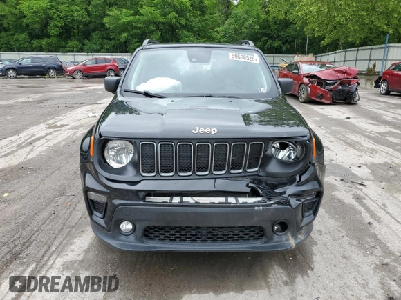 2022 Jeep Renegade Latitude with VIN ZACNJDB12NPN70337, listed as a Copart auction lot 59698525 with 45,255 mi miles and Salvage title. Bid and sale history available at DreamBid. Image 5.