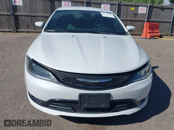 2015 Chrysler 200 S with VIN 1C3CCCBB4FN558485, listed as a IAAI auction lot 42637603 with Not provided miles and . Bid and sale history available at DreamBid. Image 12.