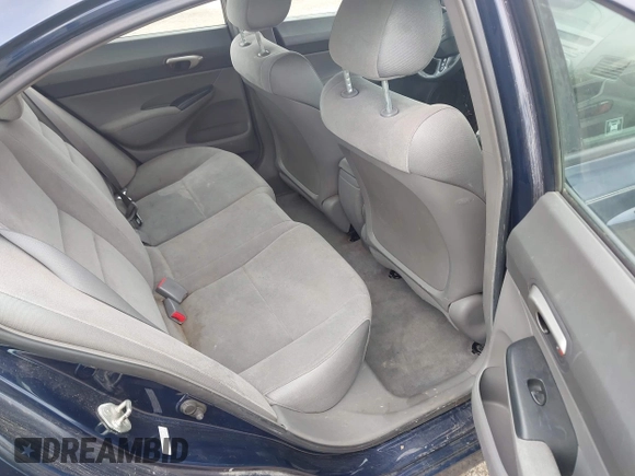 2008 Honda Civic LX z VIN 1HGFA16528L023887, wystawiony jako IAAI lot #42258235 z przebiegiem 262 586 mil mil oraz . Historia ofert i sprzedaży dostępna na DreamBid. Obrazek 8.