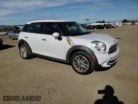 2016 MINI Countryman with VIN WMWZB3C50GWR49868, listed as a Copart auction lot 45771525 with 107,823 mi miles and Salvage title. Bid and sale history available at DreamBid. Image 11.