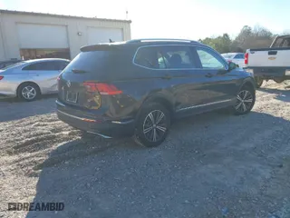 2018 Volkswagen Tiguan SEL with VIN 3VV2B7AXXJM076428, listed as a IAAI auction lot 41691637 with 89,441 mi miles. Bid and sale history available at carsss.com. Image 4.