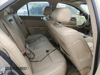 2007 Cadillac STS z VIN 1G6DW677970175897, wystawiony jako Copart lot #43030545 z przebiegiem 158 180 mil mil oraz Szkody całkowita. Historia ofert i sprzedaży dostępna na DreamBid. Obrazek 10.