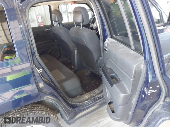 2014 Jeep Patriot Latitude with VIN 1C4NJRFB3ED863519, listed as a IAAI auction lot 42670843 with 220,920 mi miles and . Bid and sale history available at DreamBid. Image 8.