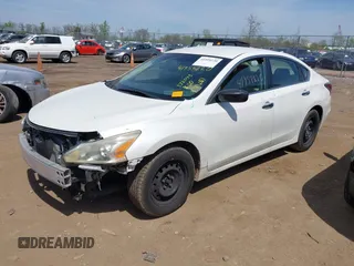 2015 Nissan Altima SV with VIN 1N4AL3AP3FC271656, listed as a IAAI auction lot 42085240 with 172,065 mi miles and . Bid and sale history available at DreamBid. Image 2.