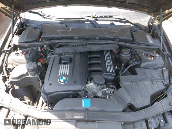 2007 BMW 3 Series 328i with VIN WBAVS13527FX15900, listed as a IAAI auction lot 42047413 with 159,249 mi miles. Bid and sale history available at carsss.com. Image 10.