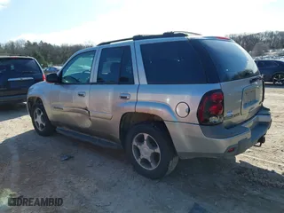 2004 Chevrolet TrailBlazer LS with VIN 1GNDT13S442119957, listed as a IAAI auction lot 41760671 with 233,032 mi miles. Bid and sale history available at carsss.com. Image 3.