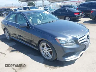 2014 Mercedes-Benz E-Class E 350 Sport with VIN WDDHF5KB6EA873577, listed as a IAAI auction lot 36076777 with 105,278 mi miles. Bid and sale history available at carsss.com. Image 1.