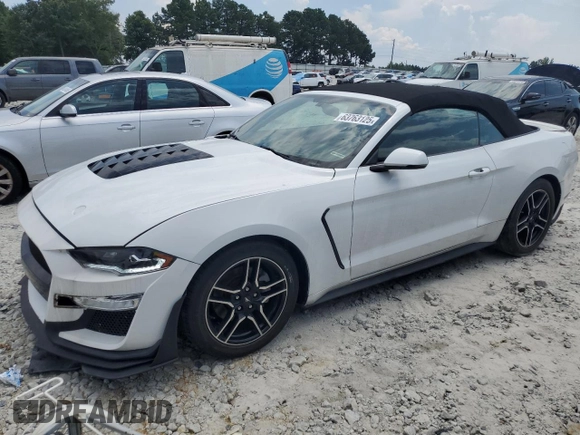 2020 Ford Mustang EcoBoost z VIN 1FATP8UH6L5101242, wystawiony jako Copart lot #63763125 z przebiegiem 62 718 mil mil oraz Czysty tytuł • Clean title. Historia ofert i sprzedaży dostępna na DreamBid. Obrazek 1.