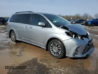 2018 Toyota Sienna XLE Auto Access Seat with VIN 5TDYZ3DC6JS951915, listed as a Copart auction lot 48319715 with 108,379 mi miles and Salvage Title. Bid and sale history available at carsss.com. Image 4.