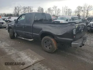 2008 Ford Super Duty F-250 SRW XL with VIN 1FTSX20R18EC43572, listed as a Copart auction lot 85246214 with 209,235 mi miles and Salvage Title. Bid and sale history available at carsss.com. Image 2.