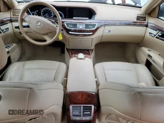 2010 Mercedes-Benz S 400 with VIN WDDNG9FB8AA306122, listed as a Copart auction lot 85679224 with 105,287 mi miles and Clean Title. Bid and sale history available at DreamBid. Image 8.