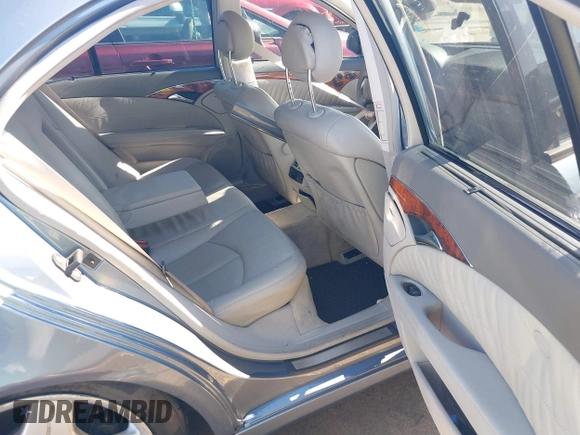 2005 Mercedes-Benz E 500 z VIN WDBUF70J75A670534, wystawiony jako IAAI lot #41660101 z przebiegiem 105 207 mil mil oraz . Historia ofert i sprzedaży dostępna na DreamBid. Obrazek 8.