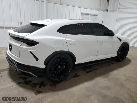 2019 Lamborghini Urus with VIN ZPBUA1ZL7KLA03750, listed as a Copart auction lot 75397654 with 0 mi miles and Salvage Title. Bid and sale history available at carsss.com. Image 3.