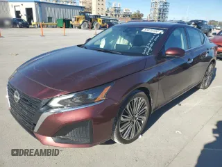 2023 Nissan Altima SL with VIN 1N4BL4EV8PN423424, listed as a Copart auction lot 83678134 with 21,058 mi miles and Salvage Title. Bid and sale history available at carsss.com. Image 1.