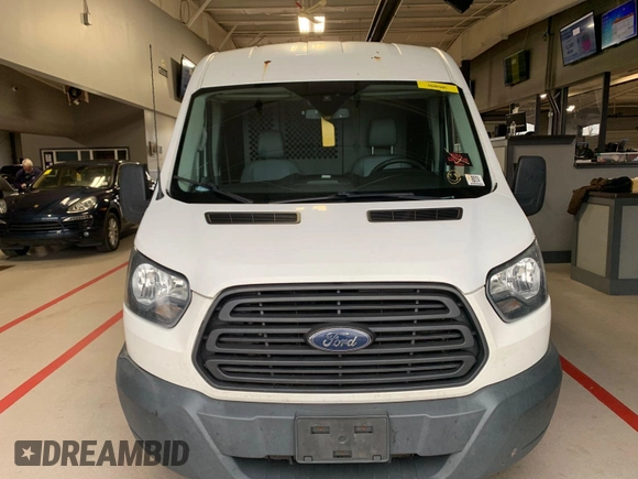 2017 Ford Transit z VIN 1FTYR2CM7HKA34715, wystawiony jako IAAI lot #42830885 z przebiegiem 300 799 mil mil oraz . Historia ofert i sprzedaży dostępna na DreamBid. Obrazek 32.