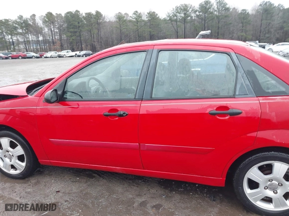 2007 Ford Focus S with VIN 1FAFP34N67W342370, listed as a IAAI auction lot 41457075 with 21,527 mi miles. Bid and sale history available at carsss.com. Image 15.